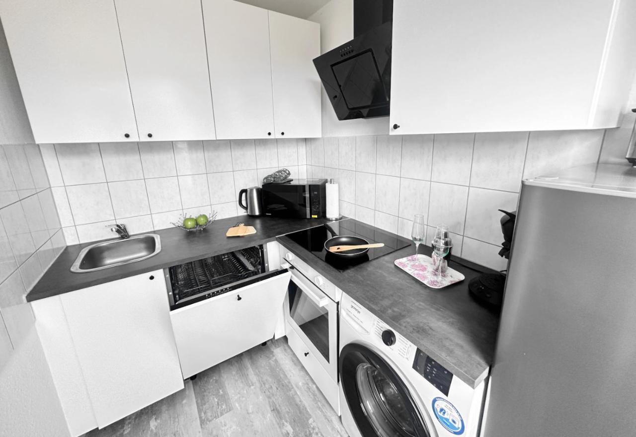 Vaz Apartments Essen, Kueche, Wlan, Tv, Netflix, Ca 15 Min Messe U Hbf Bagian luar foto