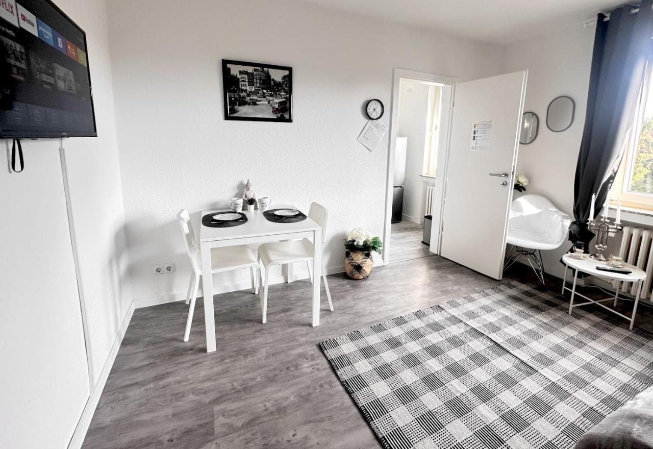 Vaz Apartments Essen, Kueche, Wlan, Tv, Netflix, Ca 15 Min Messe U Hbf Bagian luar foto