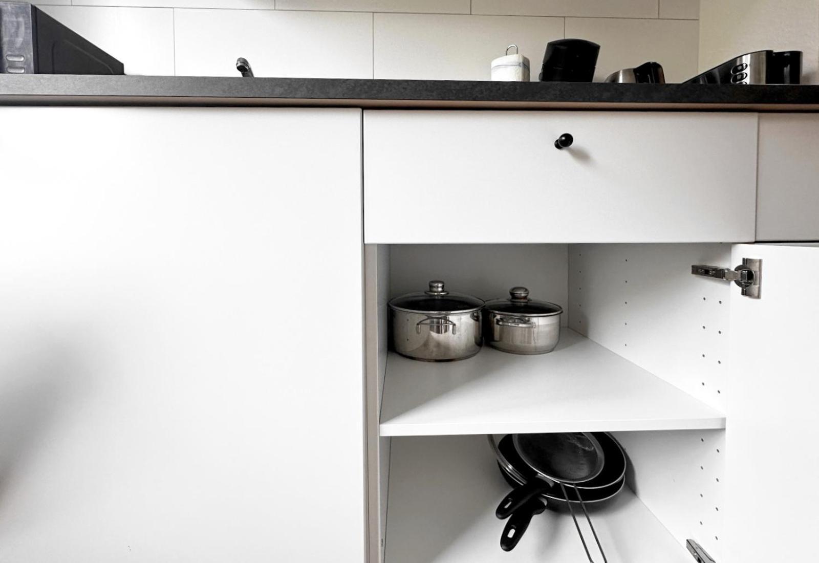 Vaz Apartments Essen, Kueche, Wlan, Tv, Netflix, Ca 15 Min Messe U Hbf Bagian luar foto